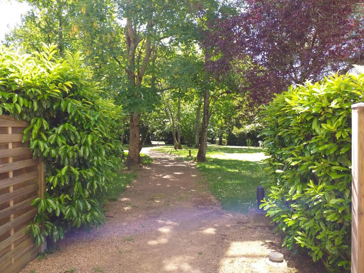 Appartement Au Calme, Avec Parc Prive, 50M Du Tram Tours Exterior photo